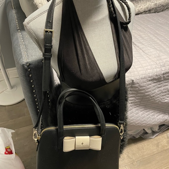 NNWT Kate Spade purse. - Picture 4 of 6